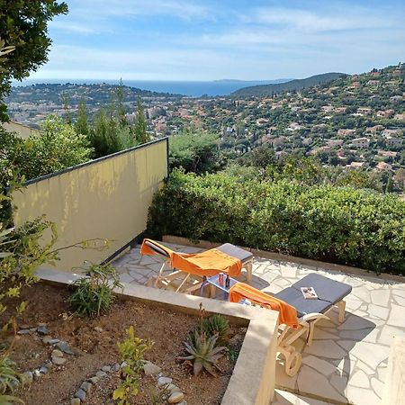 Appartement Rez De Jardin Dans Villa Vue Mer Cavalaire-sur-Mer Extérieur photo