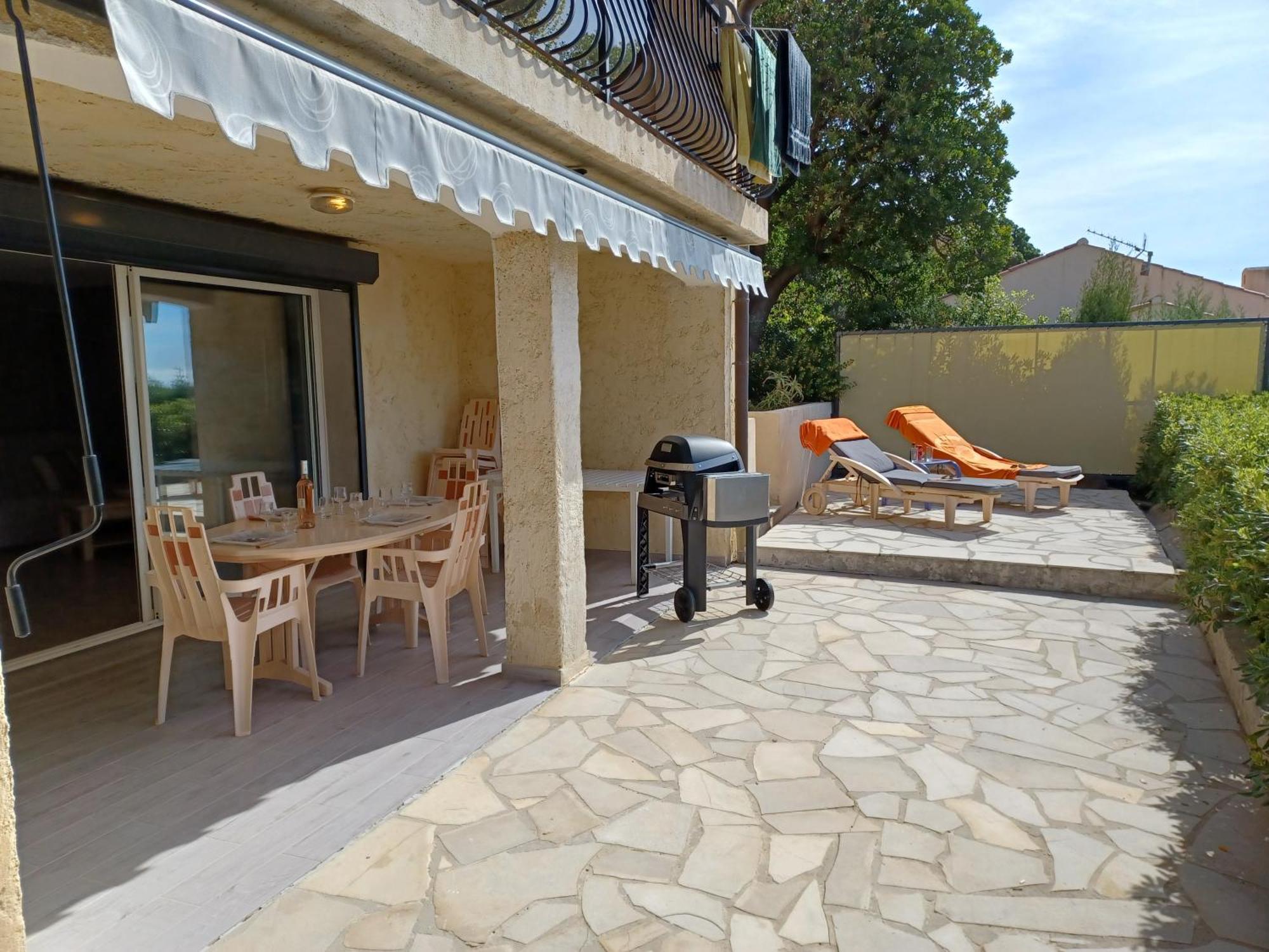 Appartement Rez De Jardin Dans Villa Vue Mer Cavalaire-sur-Mer Extérieur photo