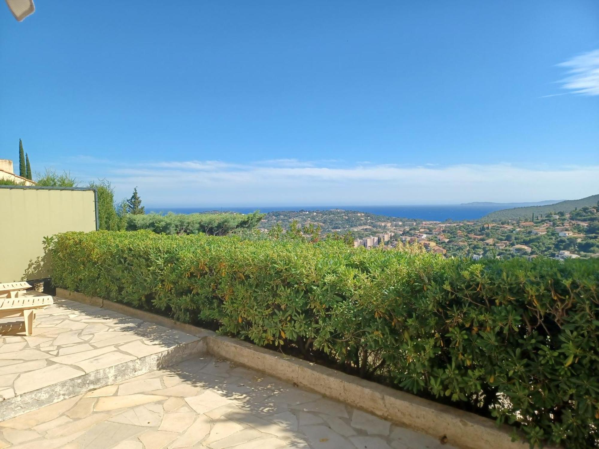 Appartement Rez De Jardin Dans Villa Vue Mer Cavalaire-sur-Mer Extérieur photo