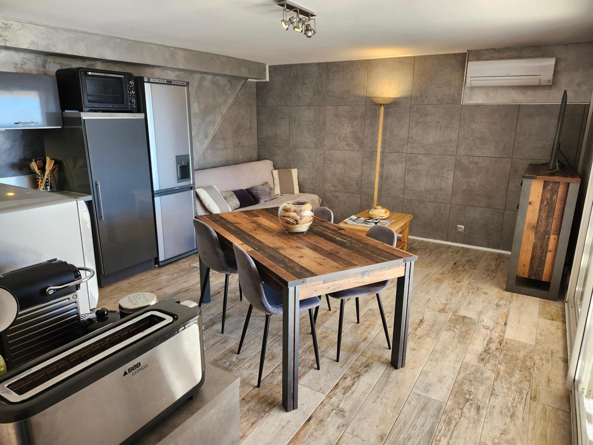 Appartement Rez De Jardin Dans Villa Vue Mer Cavalaire-sur-Mer Extérieur photo